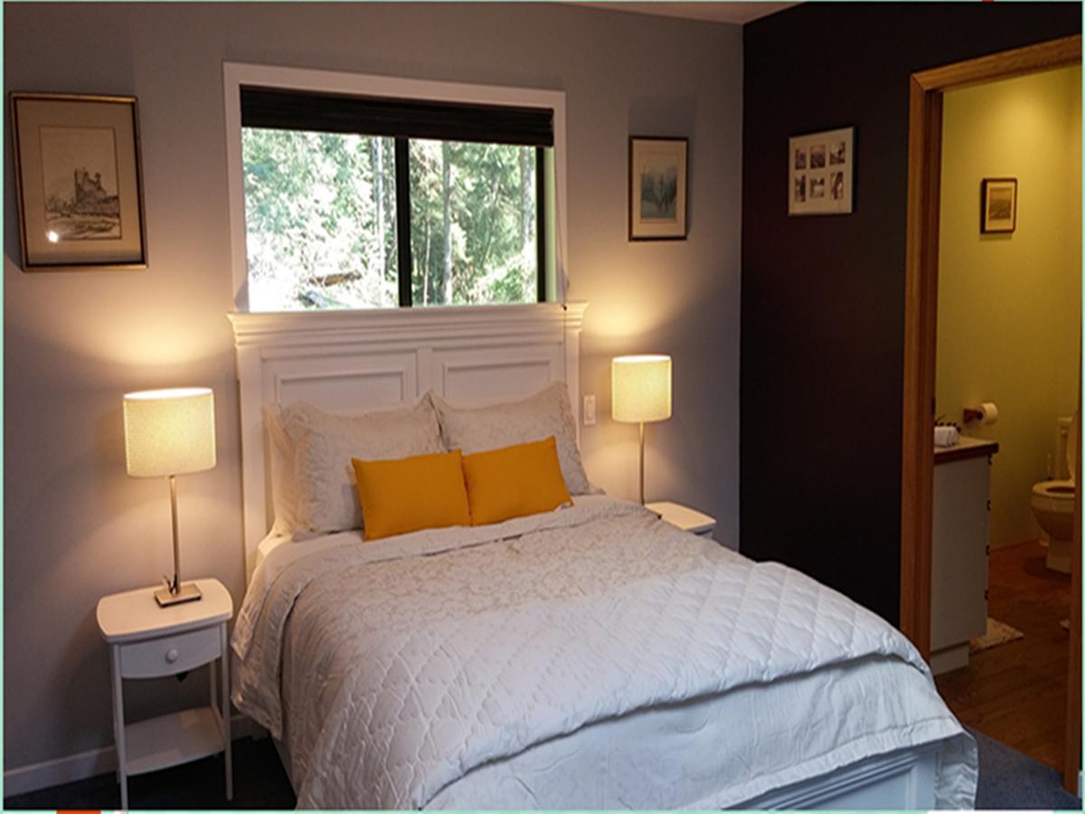 Sunshine Coast Treetop B&B Сечелт Екстер'єр фото
