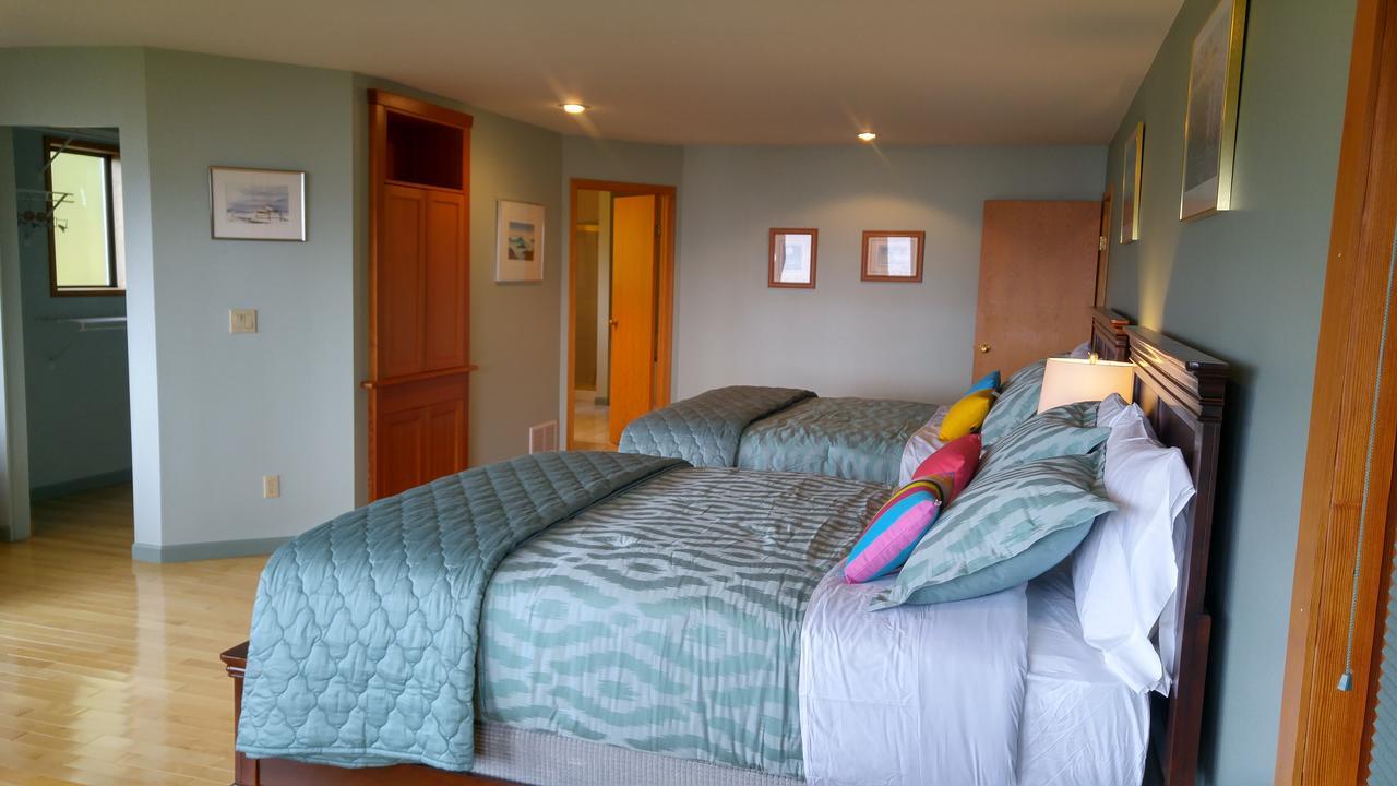Sunshine Coast Treetop B&B Сечелт Екстер'єр фото